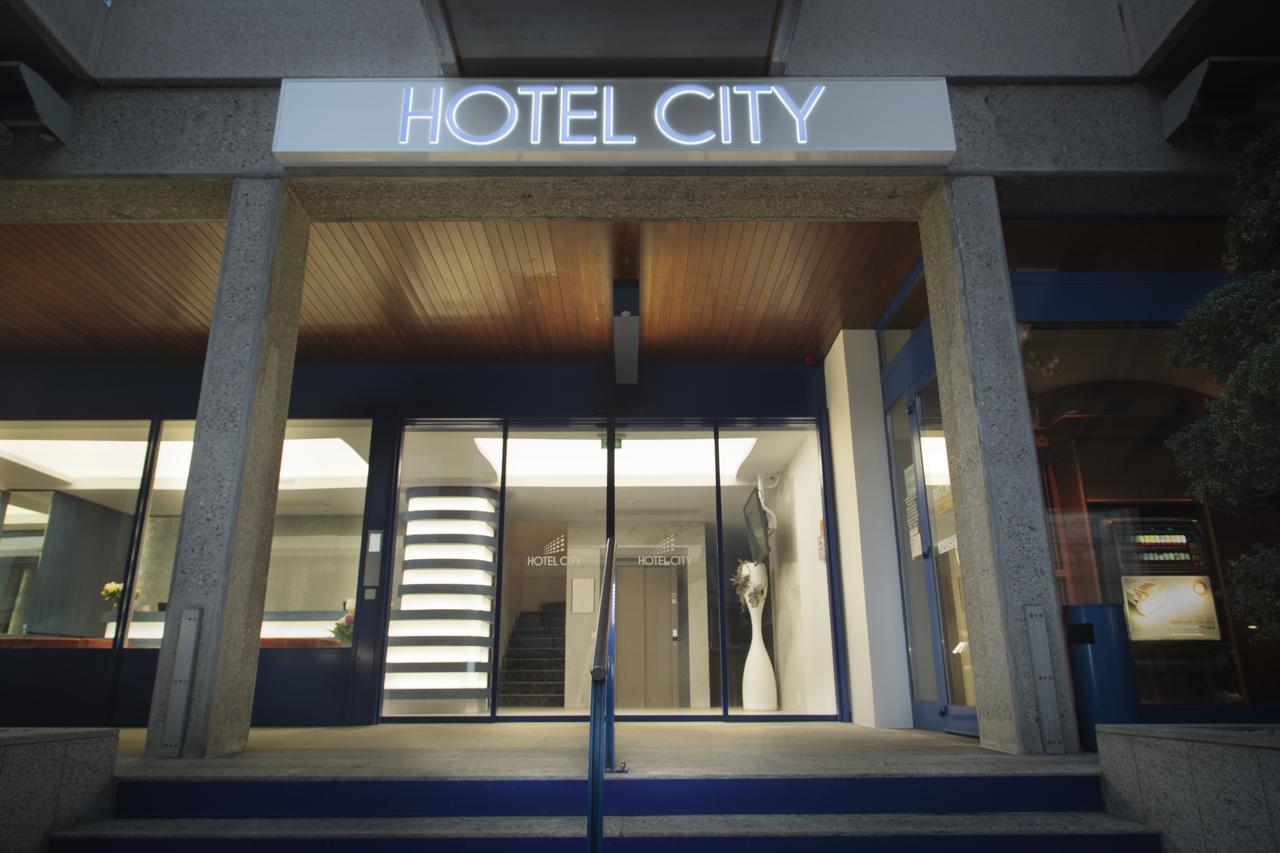 Hotel City Locarno Bagian luar foto