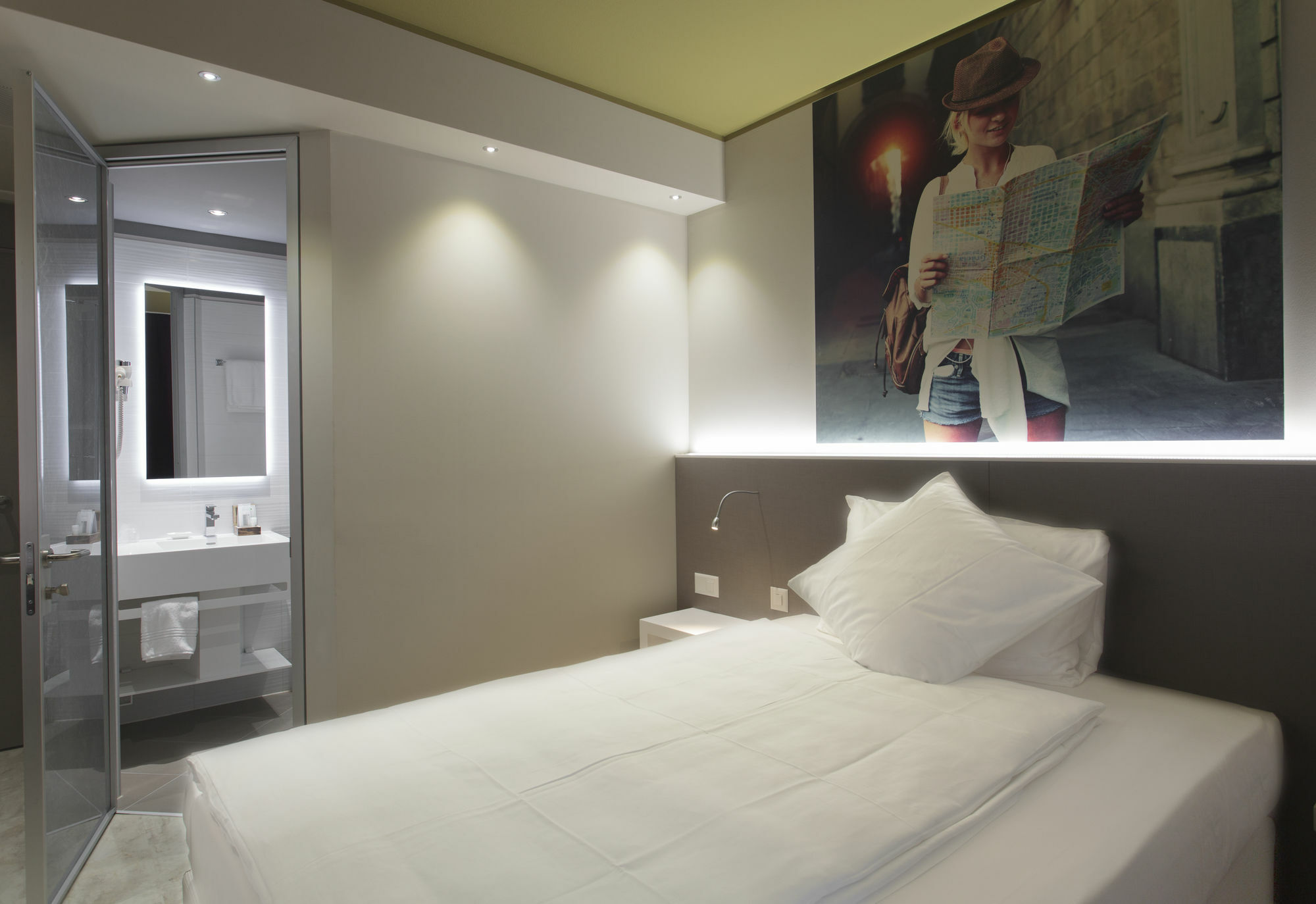 Hotel City Locarno Bagian luar foto